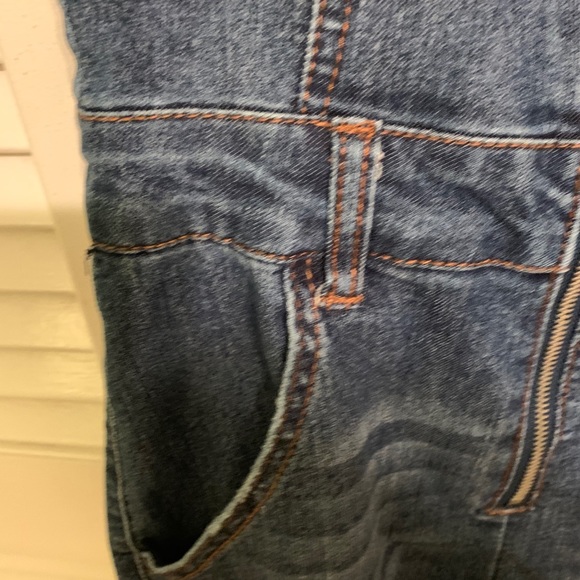 Cropped Overalls 💋 - Picture 3 of 9